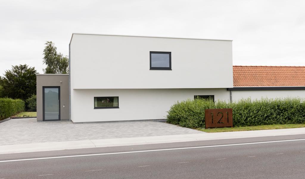 121 Villa *